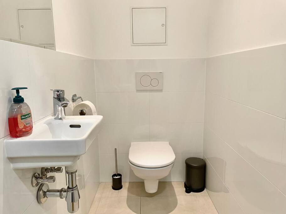 Premium Apartment With Terrace, A/C, Free Wifi And Netflix 비엔나 외부 사진